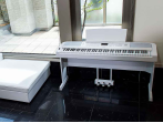 Цифровое пианино Yamaha Yamaha DGX-670 WH Set (педали + стойка)