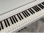 Цифровое пианино Roland F701 WH - белый