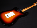 Электрогитара Fender Player Plus Stratocaster Maple 3-Color Sunburst