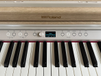 Цифровое пианино Roland RP701-LA (Светлый беленый дуб / бежевое)