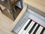 Цифровое пианино Roland RP701-LA (Светлый беленый дуб / бежевое)
