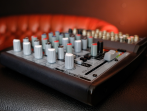 Микшерный пульт Behringer 1002FX