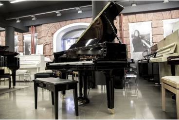 Акустический рояль Yamaha GB1K PE - полированный (черный)