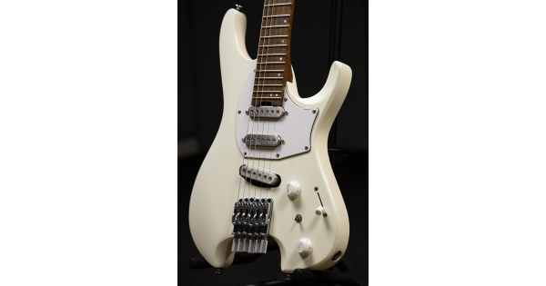 Безголовая электрогитара Ibanez ICHI10-VWM купить в интернет