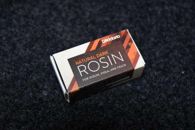 VR300 NATURAL Канифоль натуральная темная D`Addario