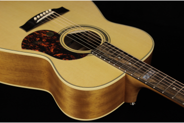 Электроакустическая гитара Maton EBG808TE