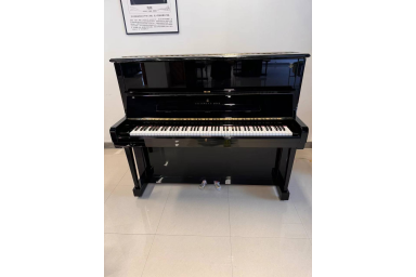 Пианино Steinway &amp; Sons V-125