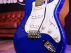 Электрогитара Ashtone ST-100 / BL