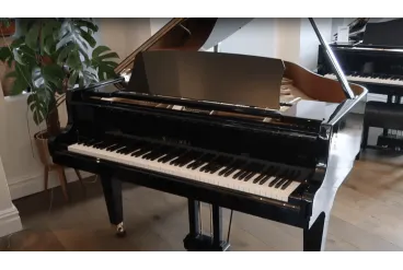 Рояль Kawai GL-30 M/PEP - чёрный полированный