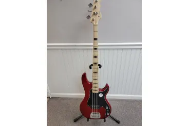 Бас-гитара G&L Tribute Kiloton Candy Apple Red MP Poplar