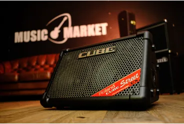 Комбоусилитель для электрогитары ROLAND CUBE STREET EX