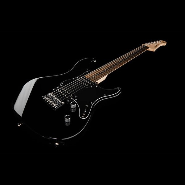 Электрогитара Yamaha Pacifica 120H BK