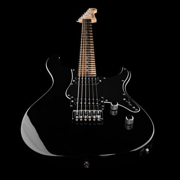 Электрогитара Yamaha Pacifica 120H BK
