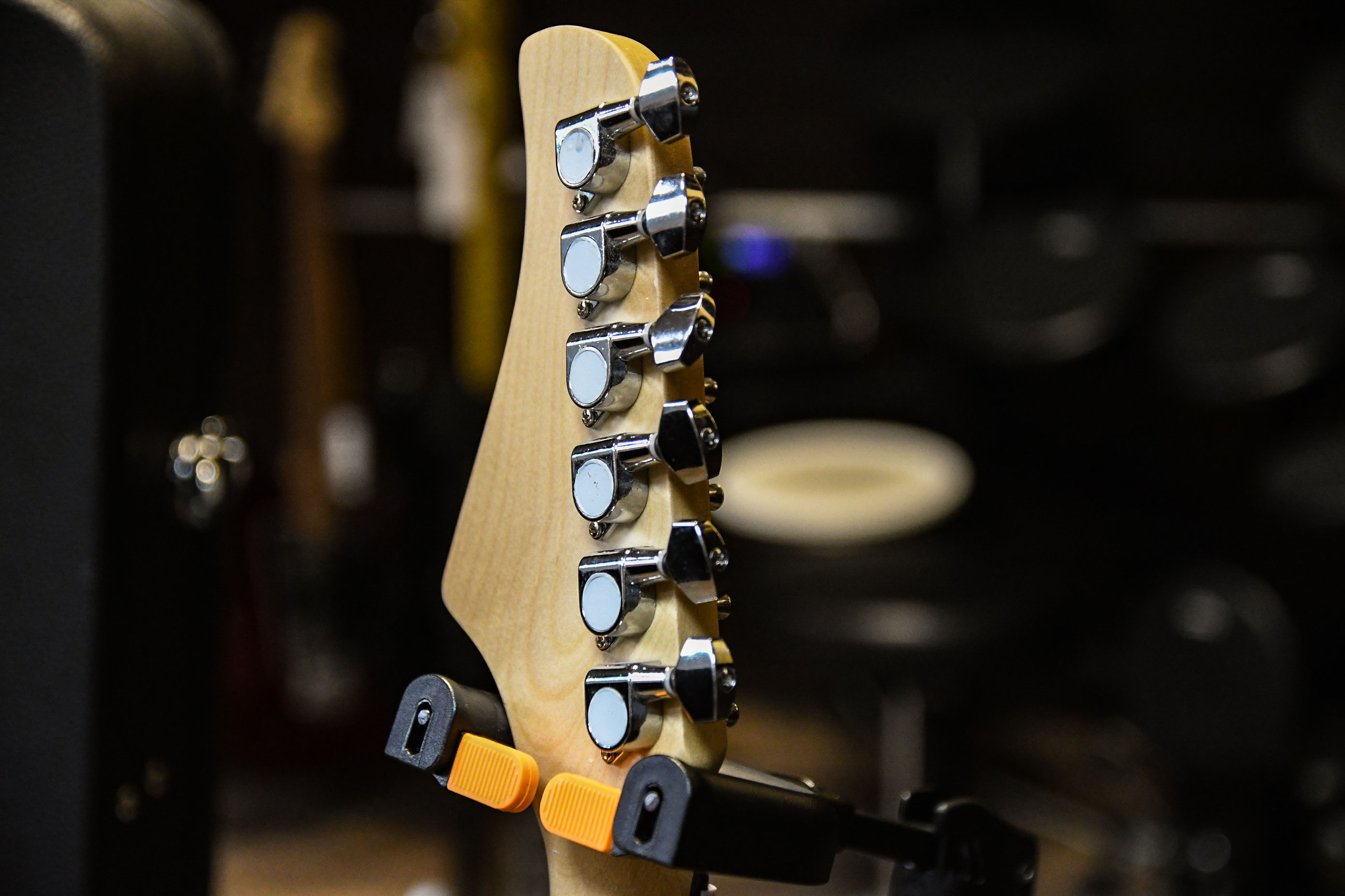 Электрогитара Ashtone ST-200 BK