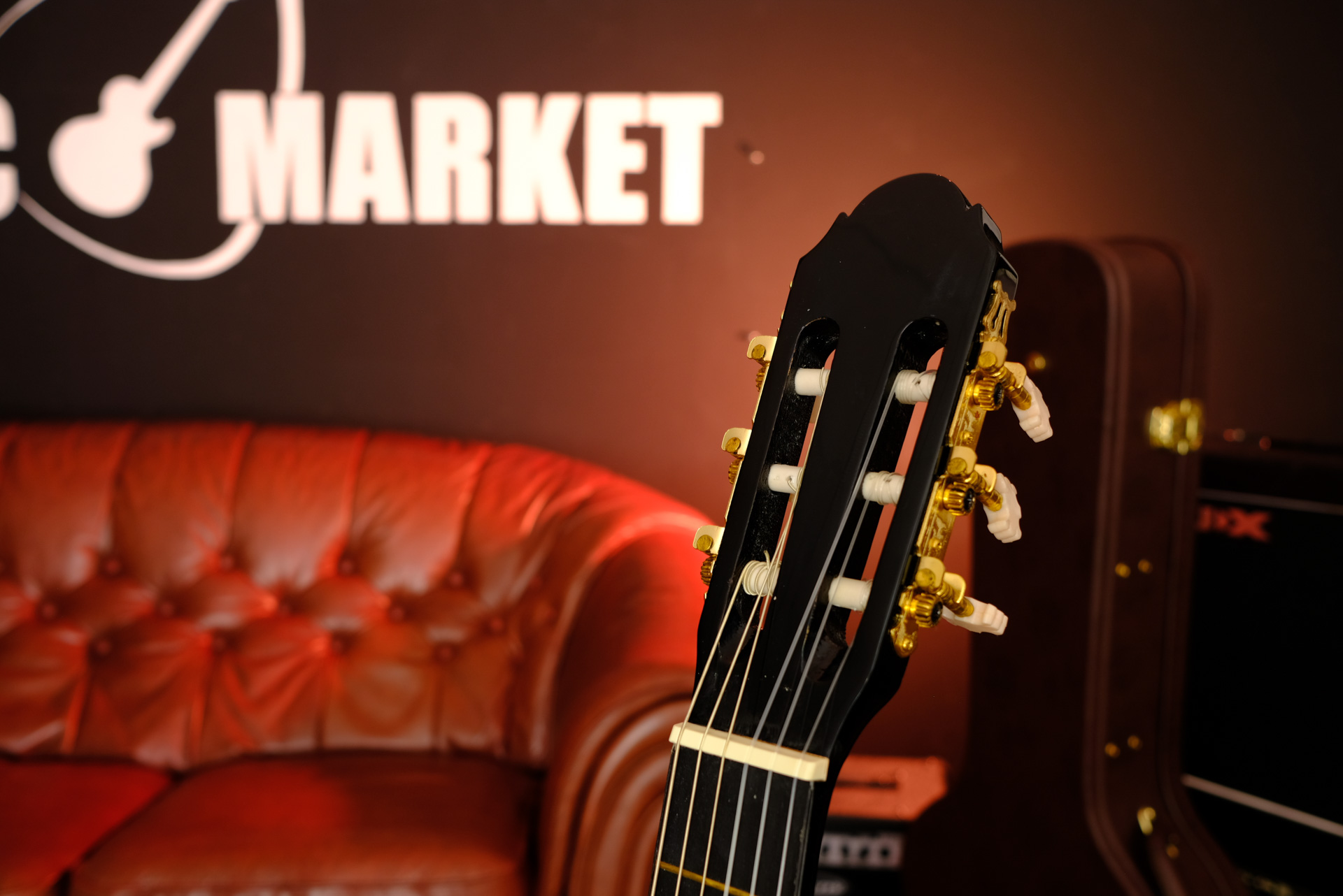 Классическая гитара 4/4 Elitaro C-91 BK