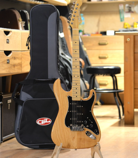 Электрогитара G&L FD Comanche Vintage Natural MP, с чехлом