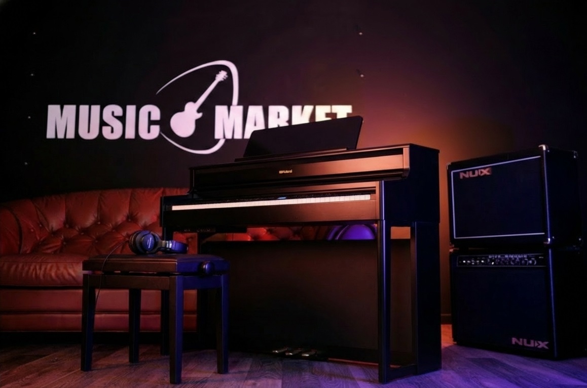 Цифровое пианино Roland HP704 PE - чёрный полированный