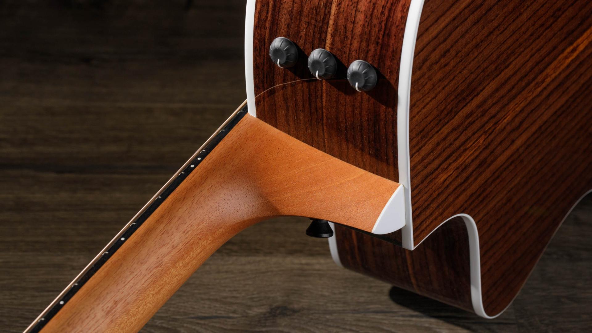 Электрокустическая гитара Taylor 214CE Deluxe