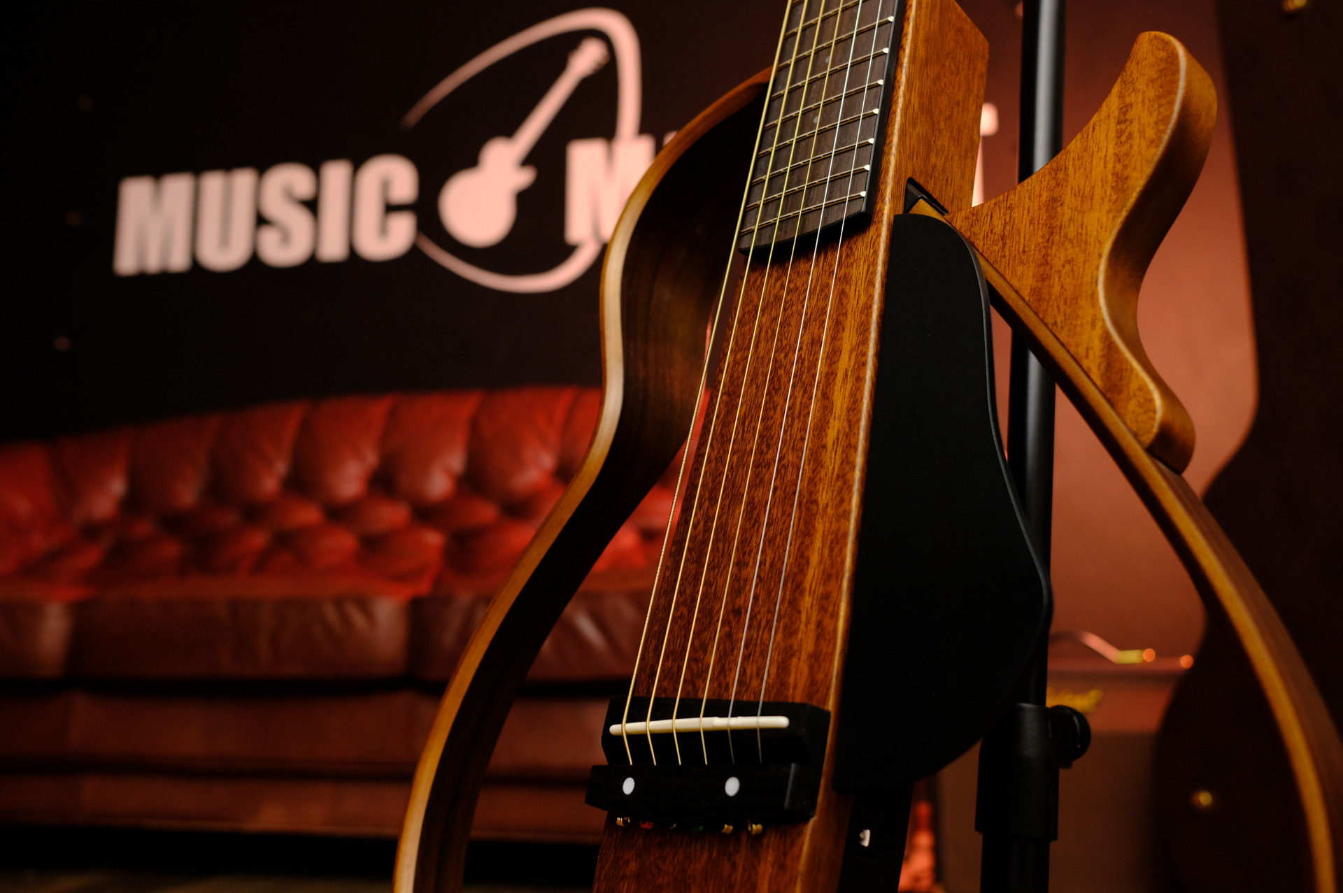 Безшумная электроакустическая гитара Yamaha Silent SLG200N NT