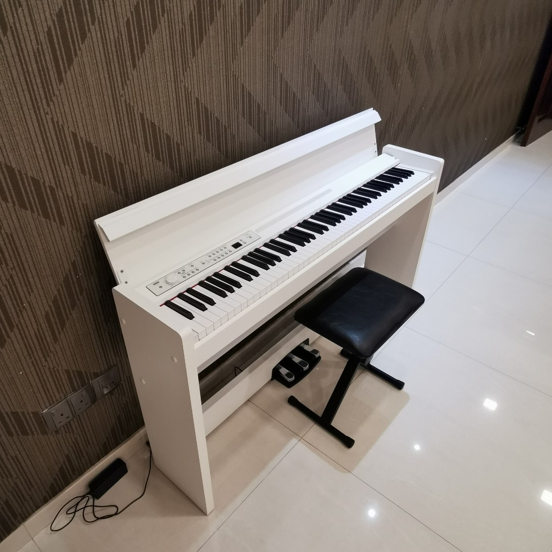 Цифровое пианино Korg LP-380U WH