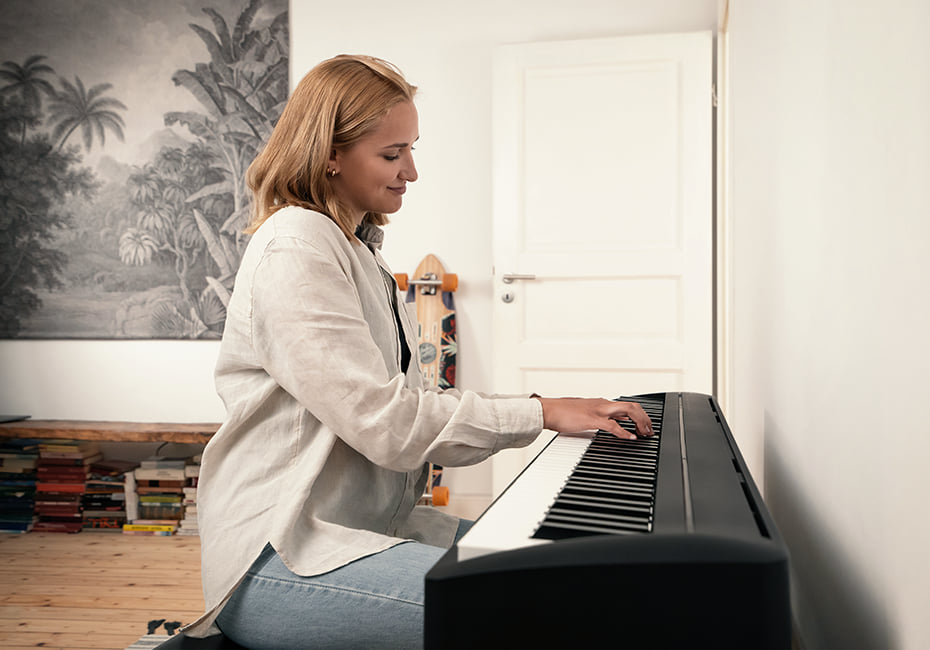 Цифровое пианино Kawai ES120 B (черное)