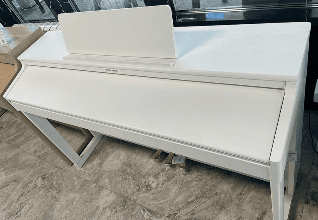 Цифровое пианино Roland RP701-WH (bundle)