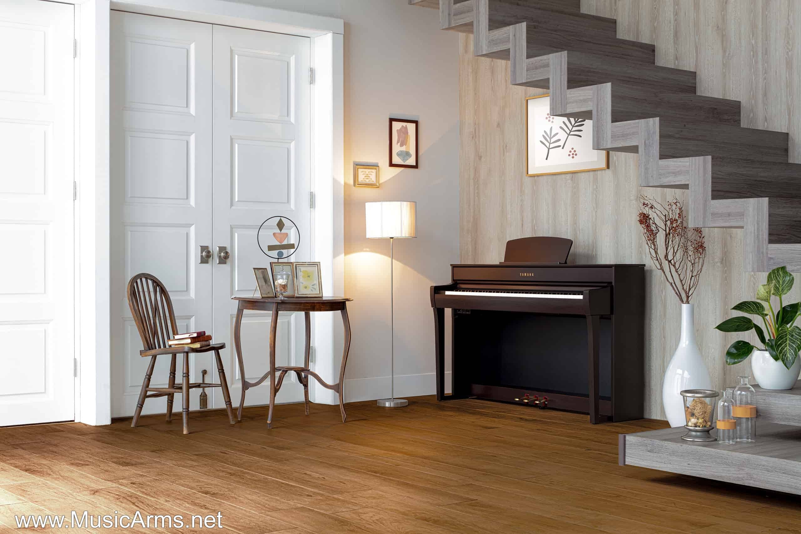 Цифровое пианино Yamaha CLP-340 DW (витрина)