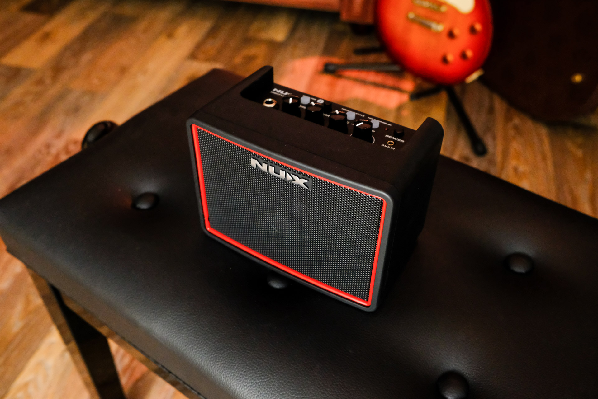 Mighty-Lite-BT-MKII Портативный цифровой комбоусилитель, 3Вт, Nux