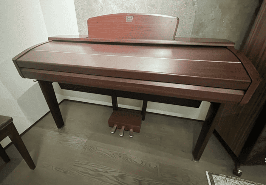 Цифровое пианино Yamaha Clavinova CVP-307 б\у