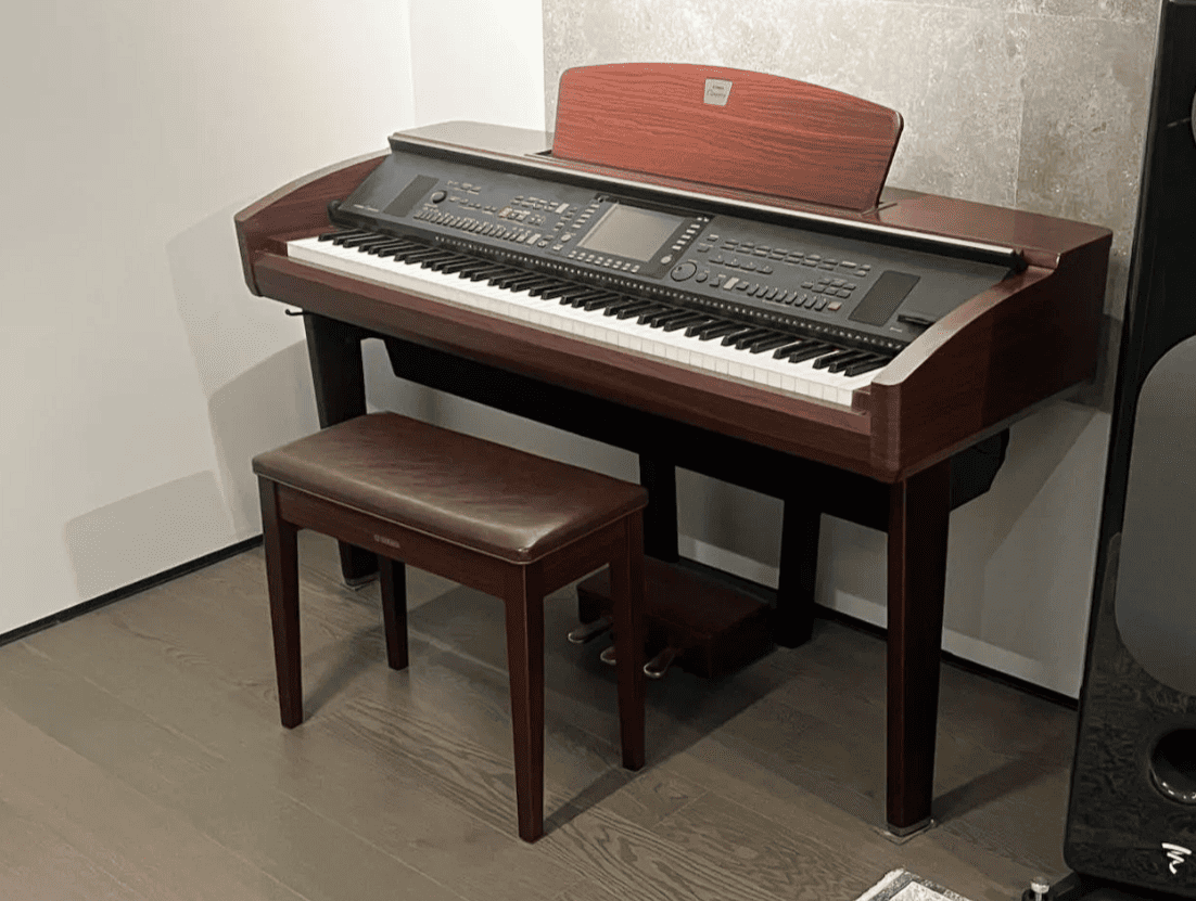 Цифровое пианино Yamaha Clavinova CVP-307 б\у