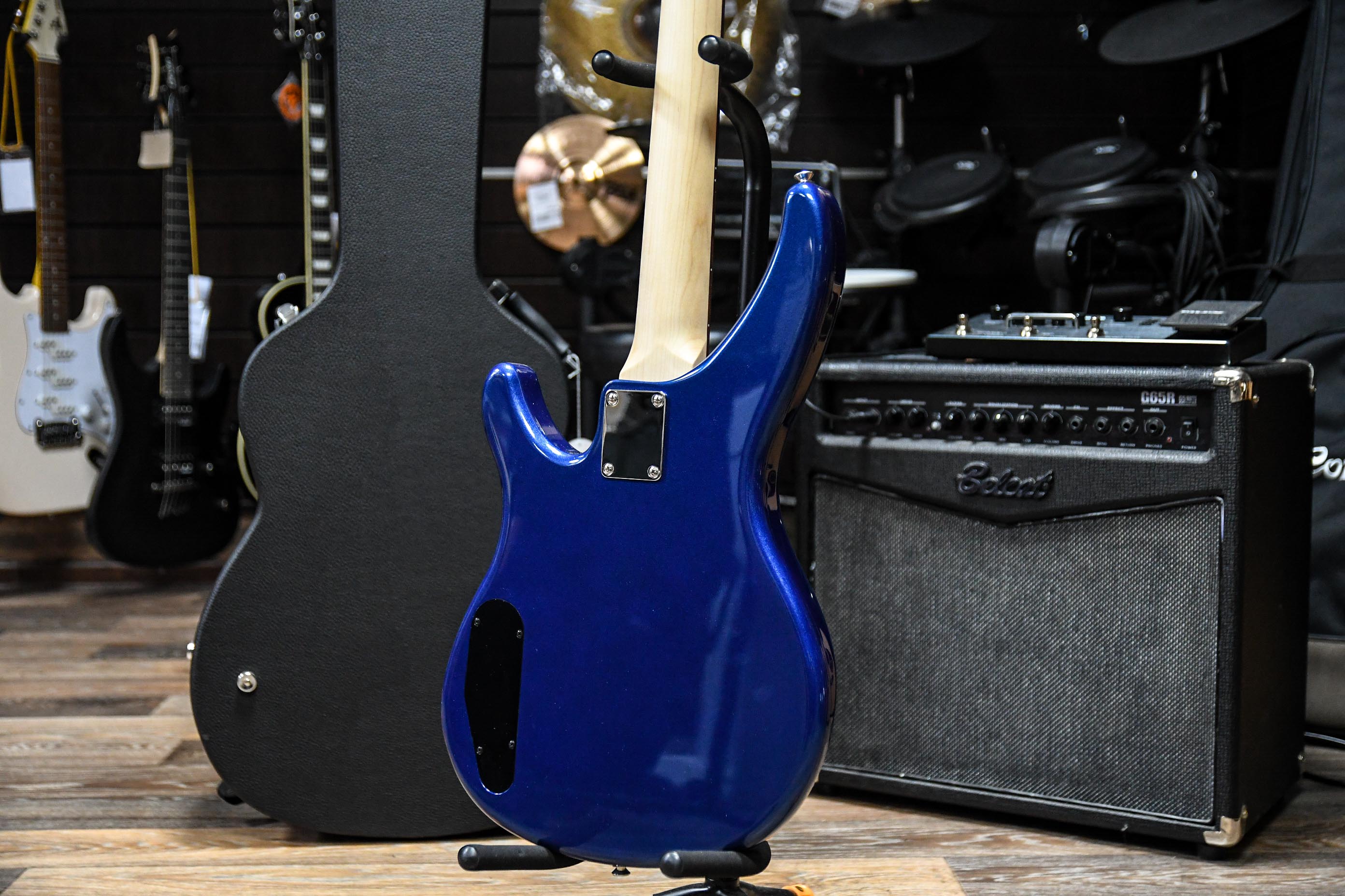 Бас-гитара Yamaha TRBX174 DARK BLUE METALLIC