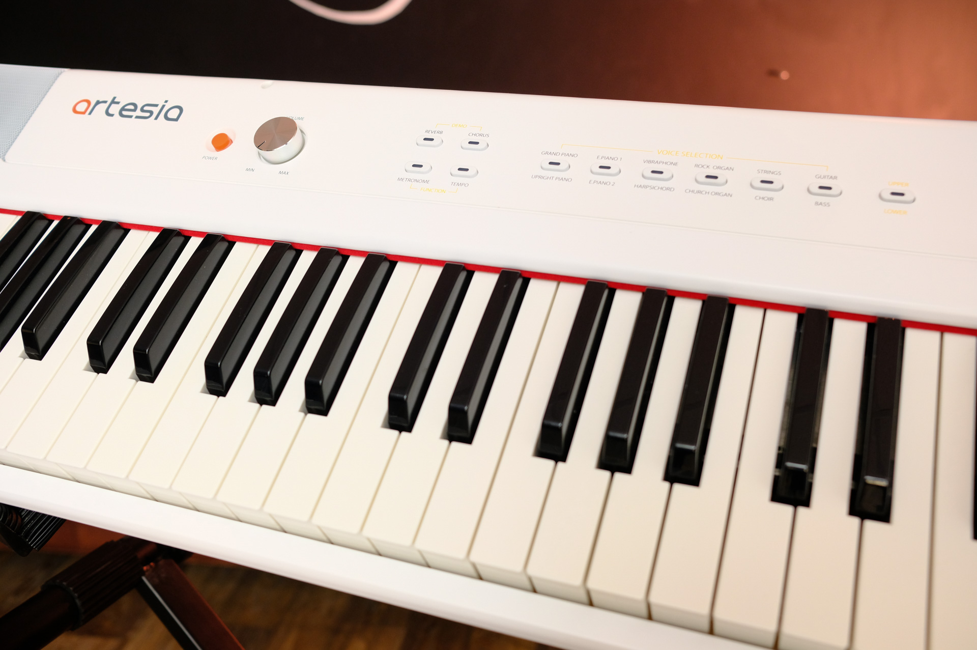 Цифровое пианино Artesia Performer White