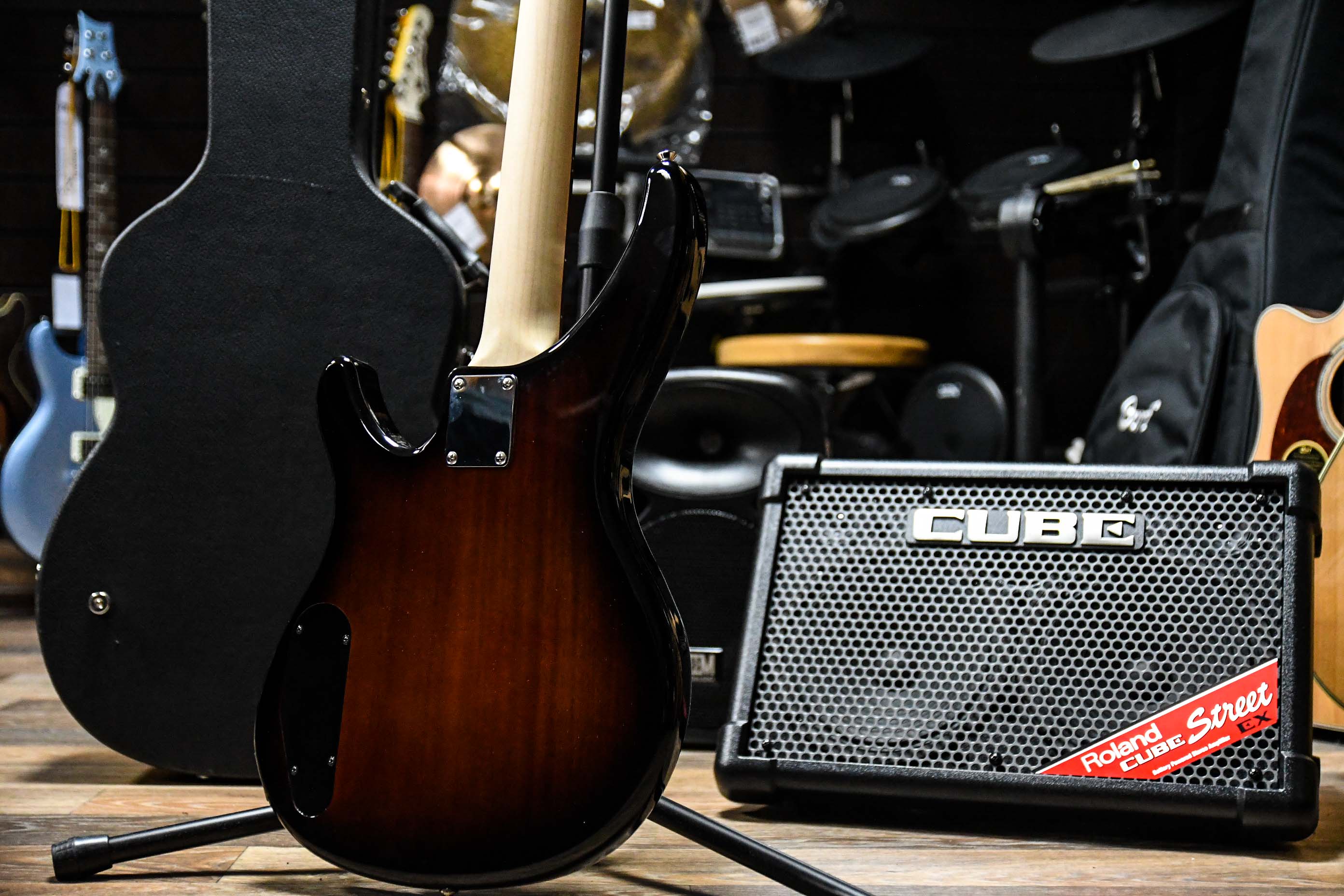 Бас-гитара Yamaha TRBX174 OLD VIOLIN SUNBURST