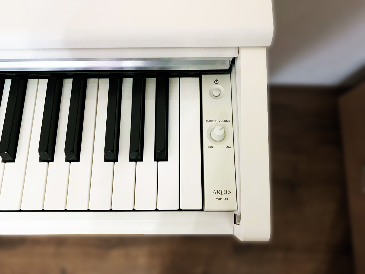 Цифровое пианино Yamaha Arius YDP-144WH