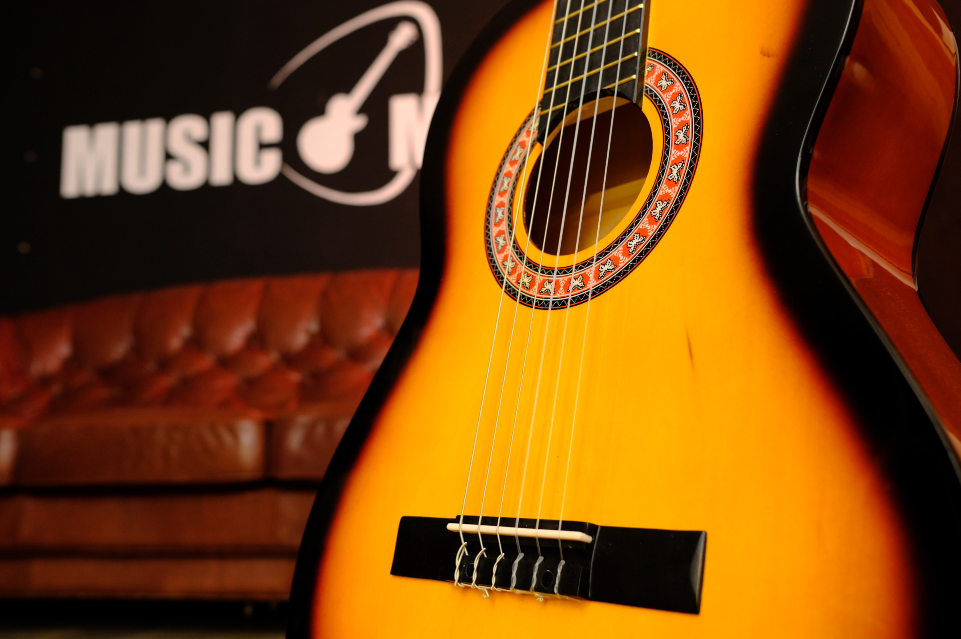 Классическая гитара Colombo LC - 3900 / BS