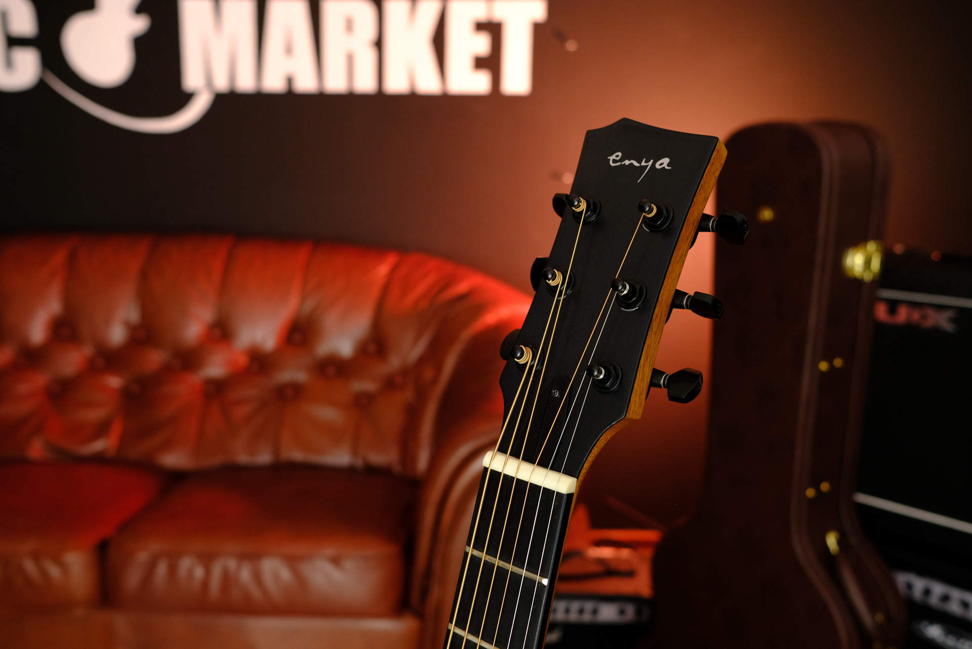 Акустическая гитара Enya EA-X1+