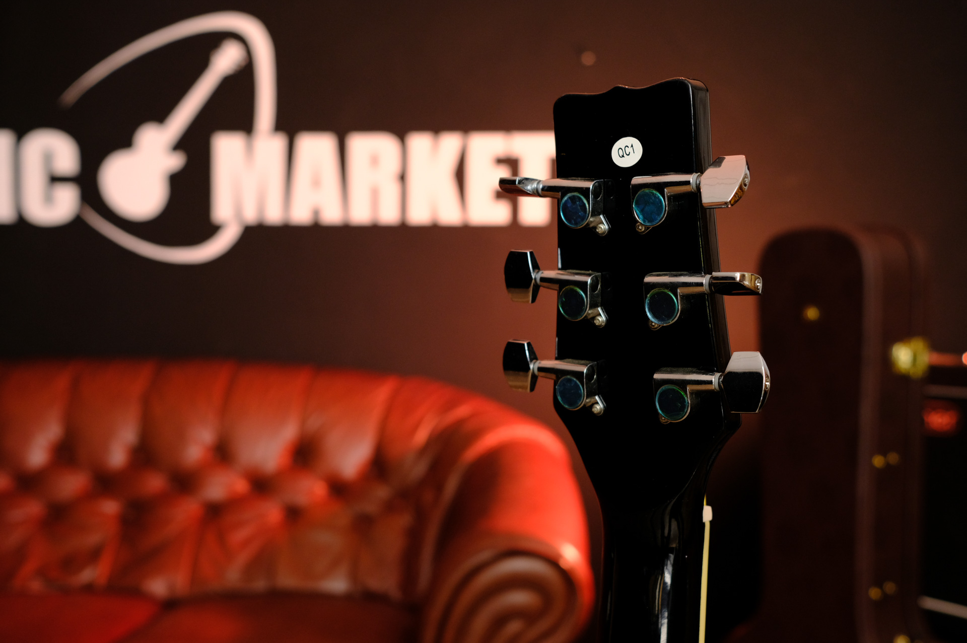 Электроакустическая гитара Martinez SW - 024 / HC / BK