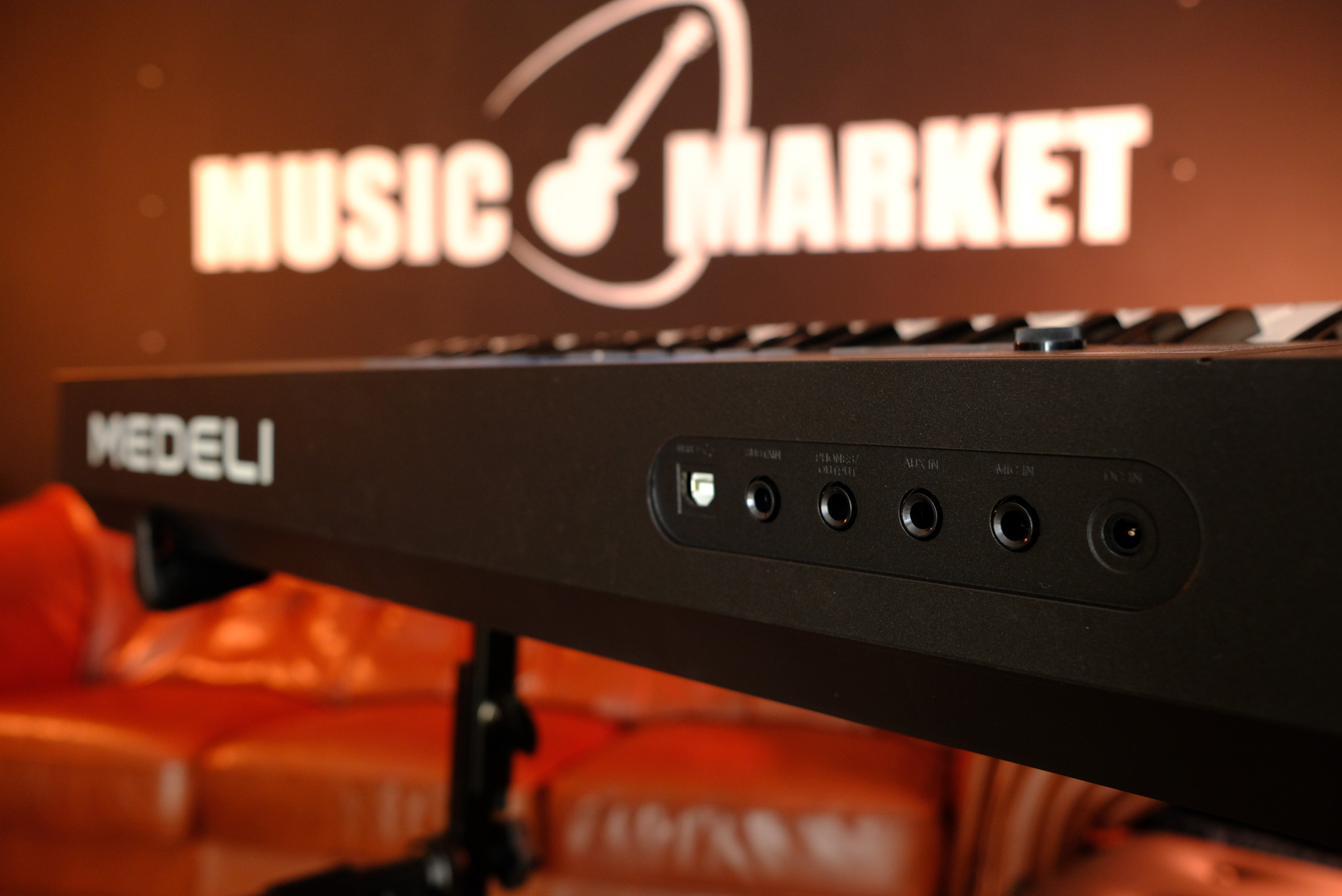 Синтезатор Medeli M211K