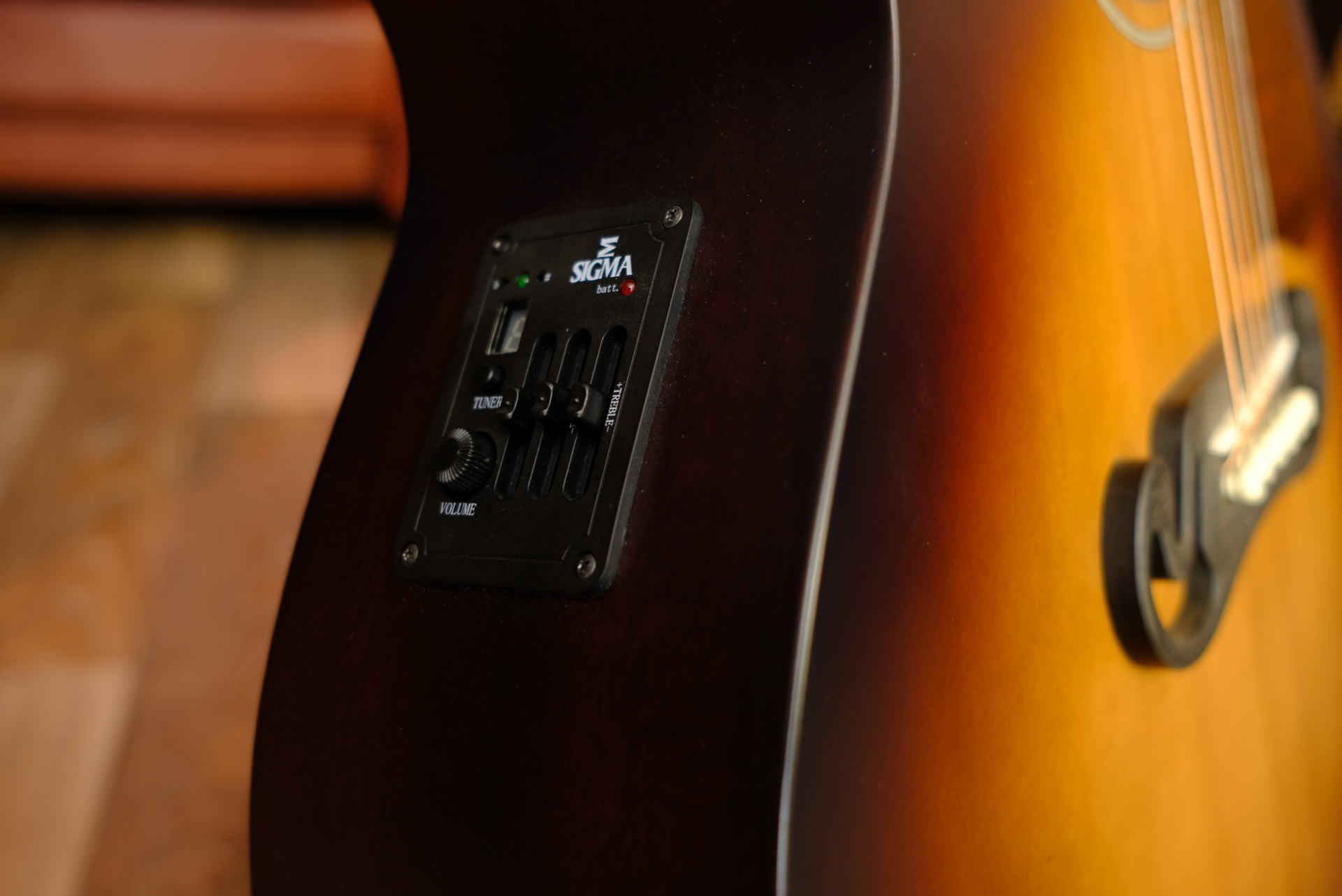 Электроакустическая гитара Sigma GJM-SGE