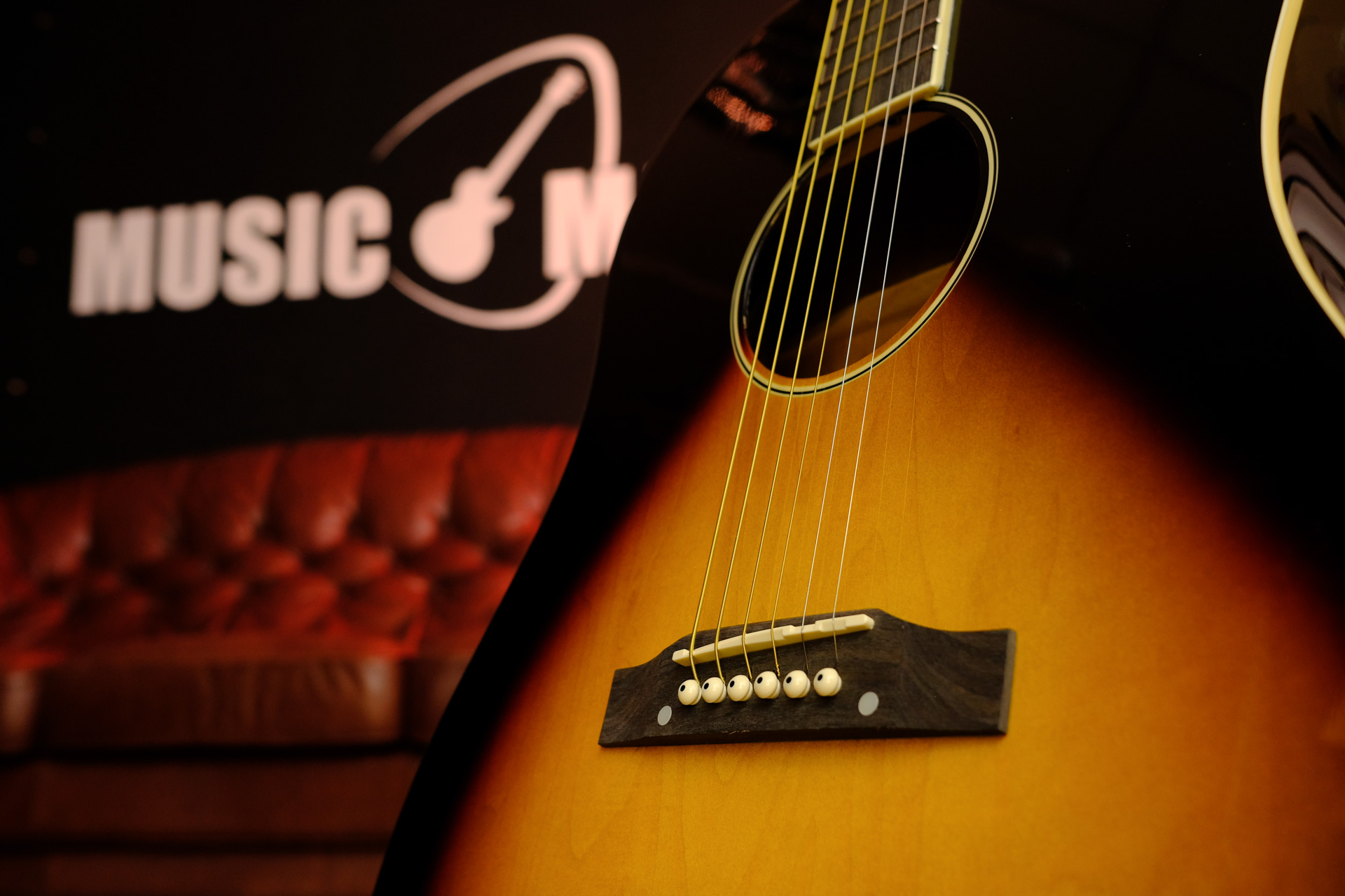 Электроакустическая гитара STAGG SA35 DSCE-VS