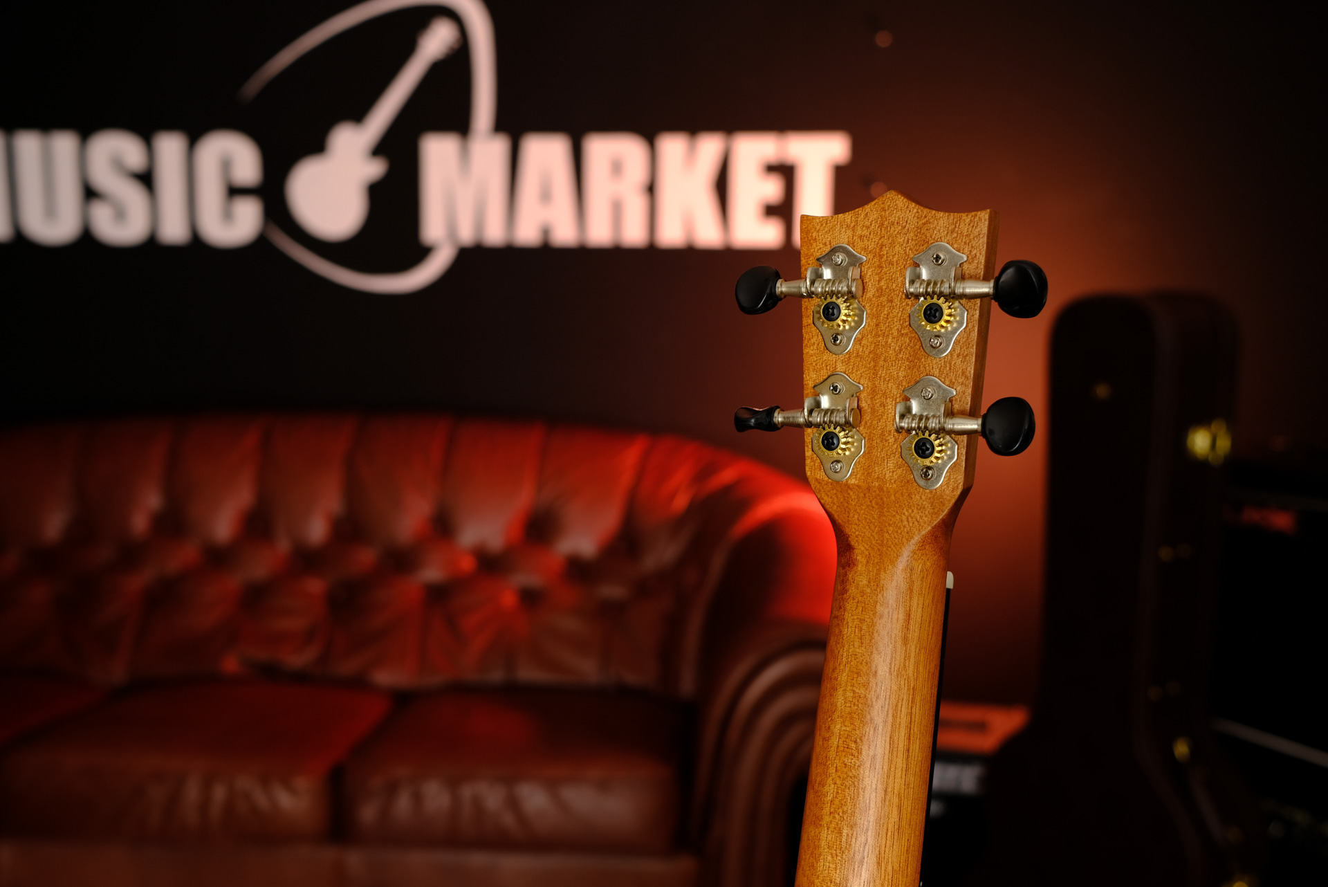 Укулеле концертная с подключением WIKI UK20CE