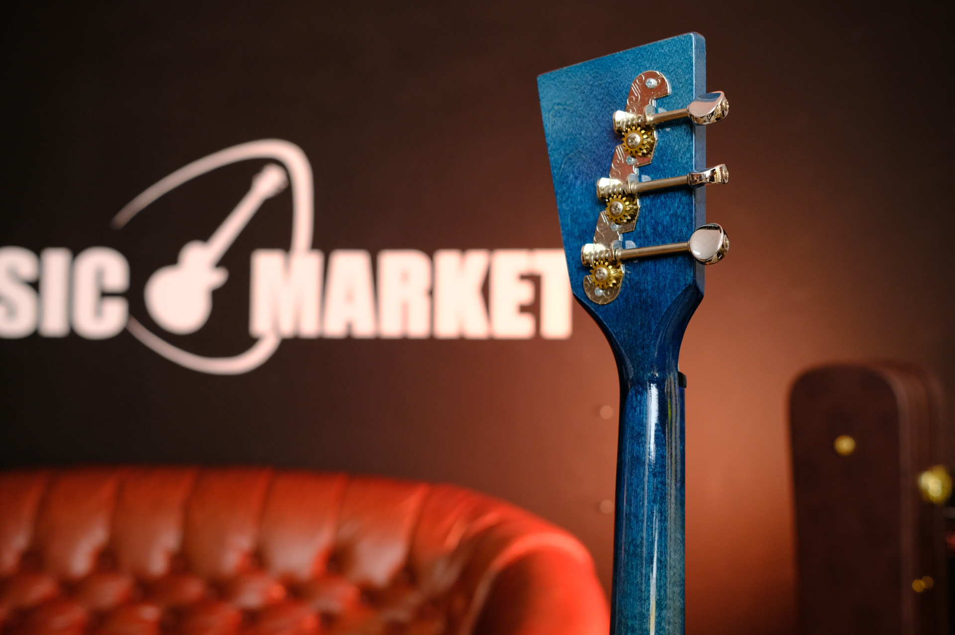 Балалайка прима БАЛАЛАЙКЕРЪ "Синий Ландыш" 3S-BL