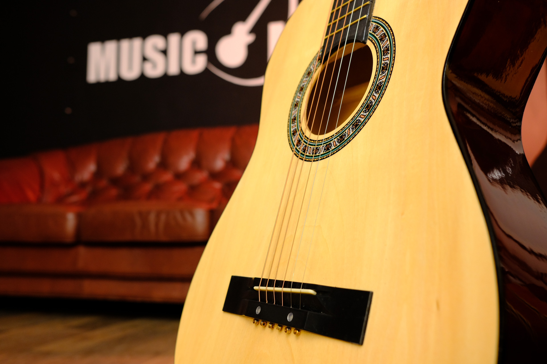 Акустическая гитара Brigitta C-81C-N