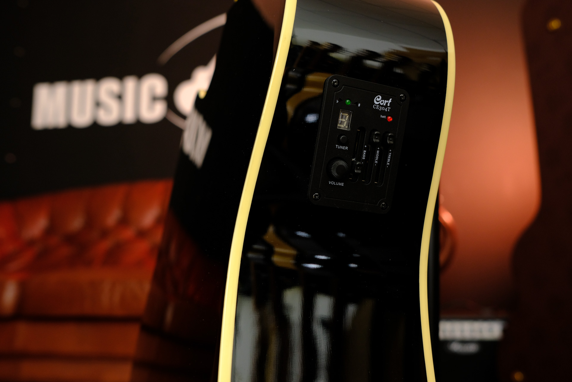 Электроакустическая гитара Cort AD880CE-BK Standard Series