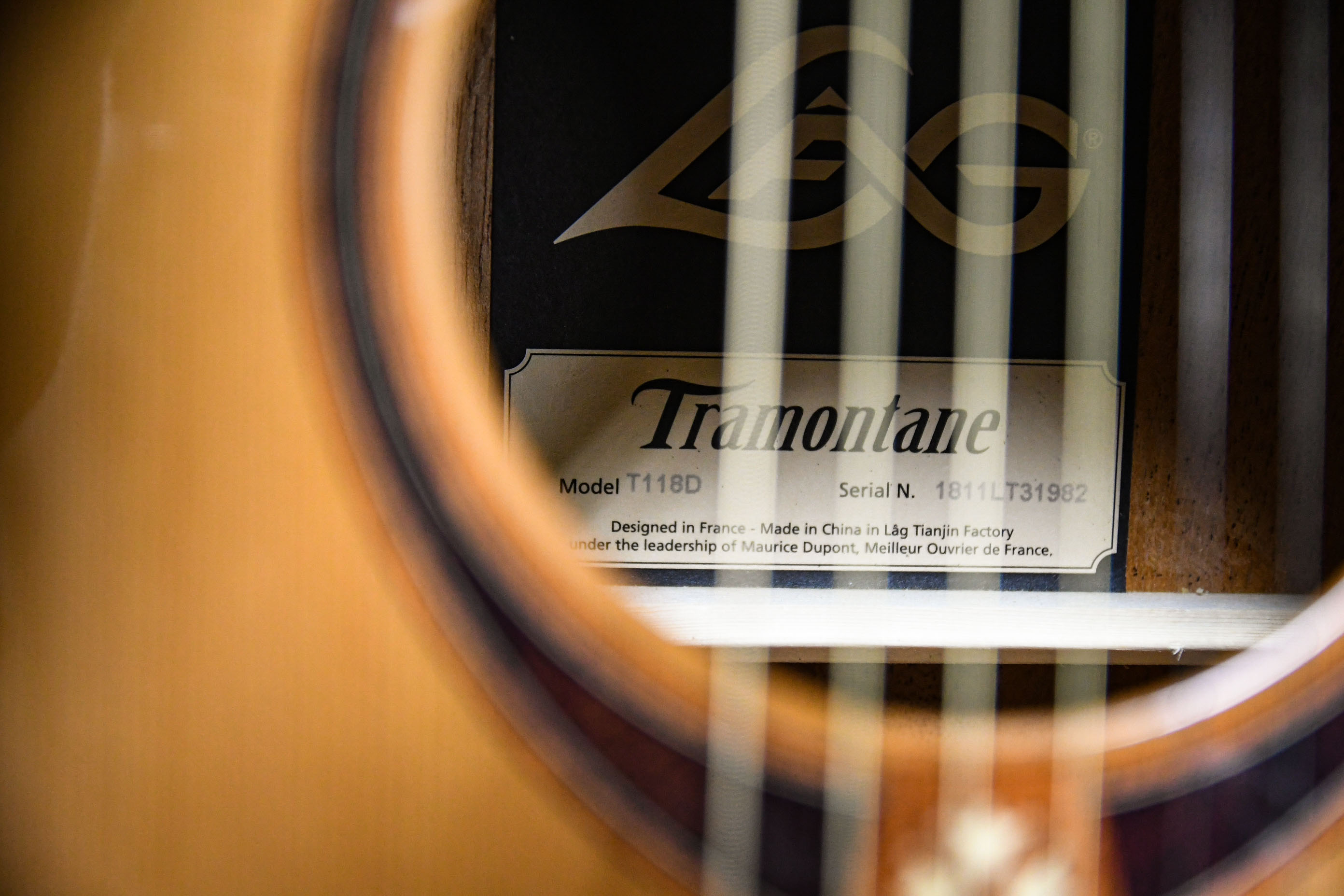 Акустическая гитара LAG T-118D