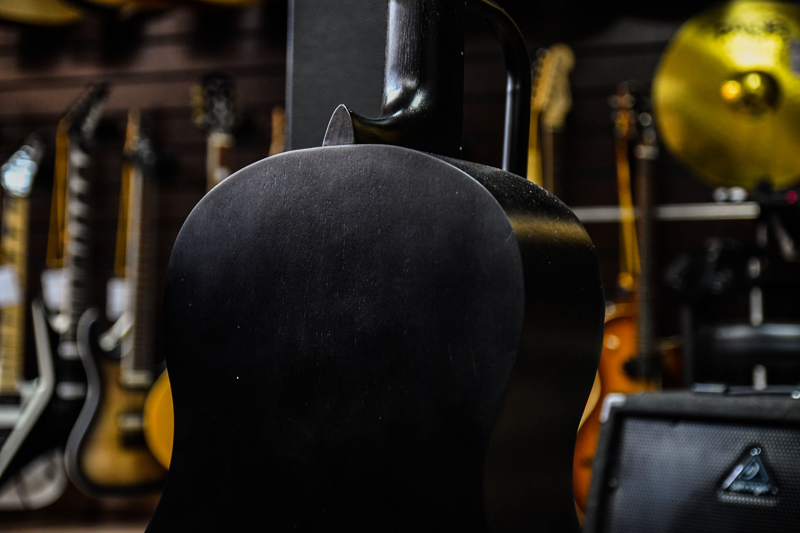 Классическая гитара 4/4 FLIGHT C-100 BK