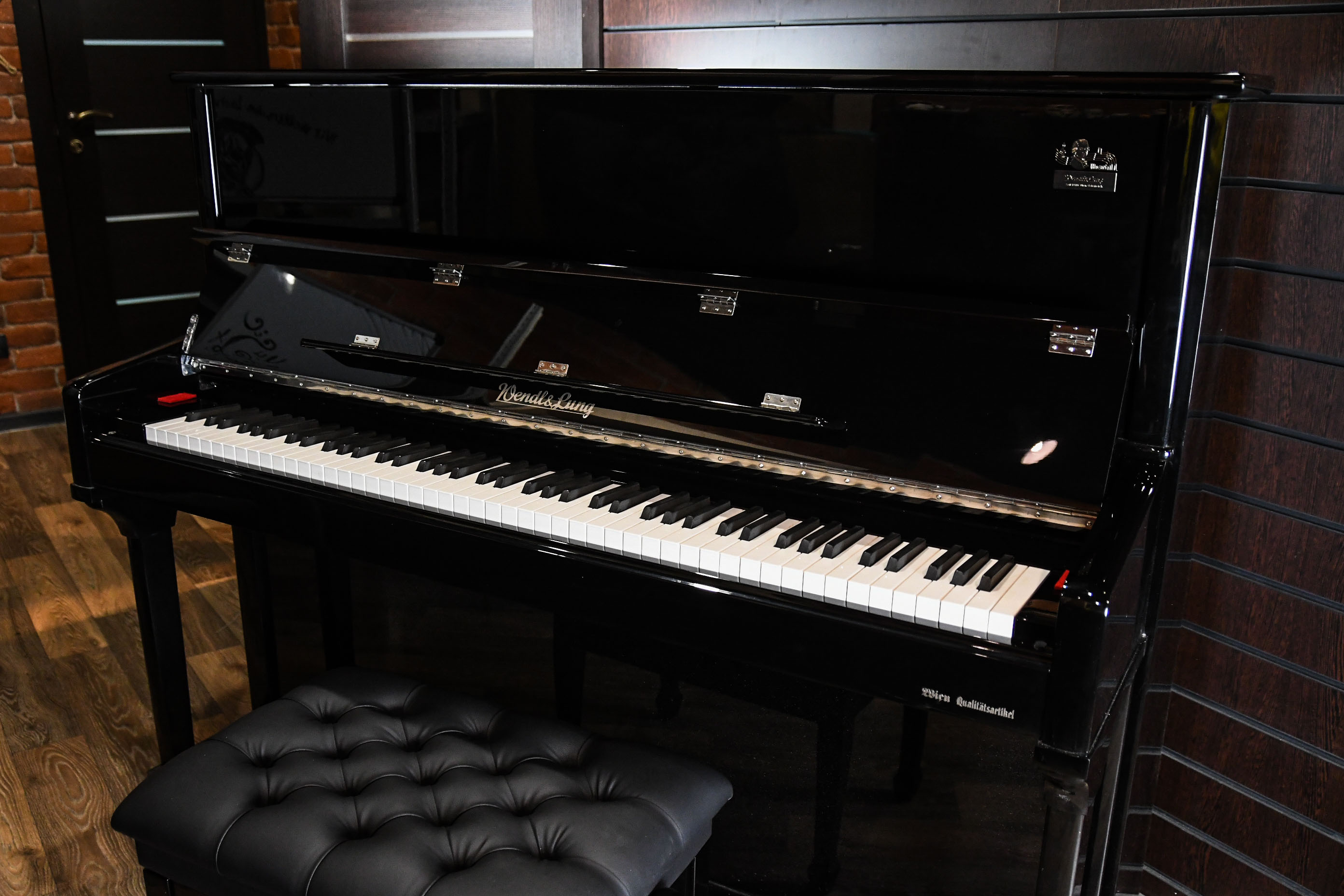 Wendl & Lung W123BL Пианино акустическое