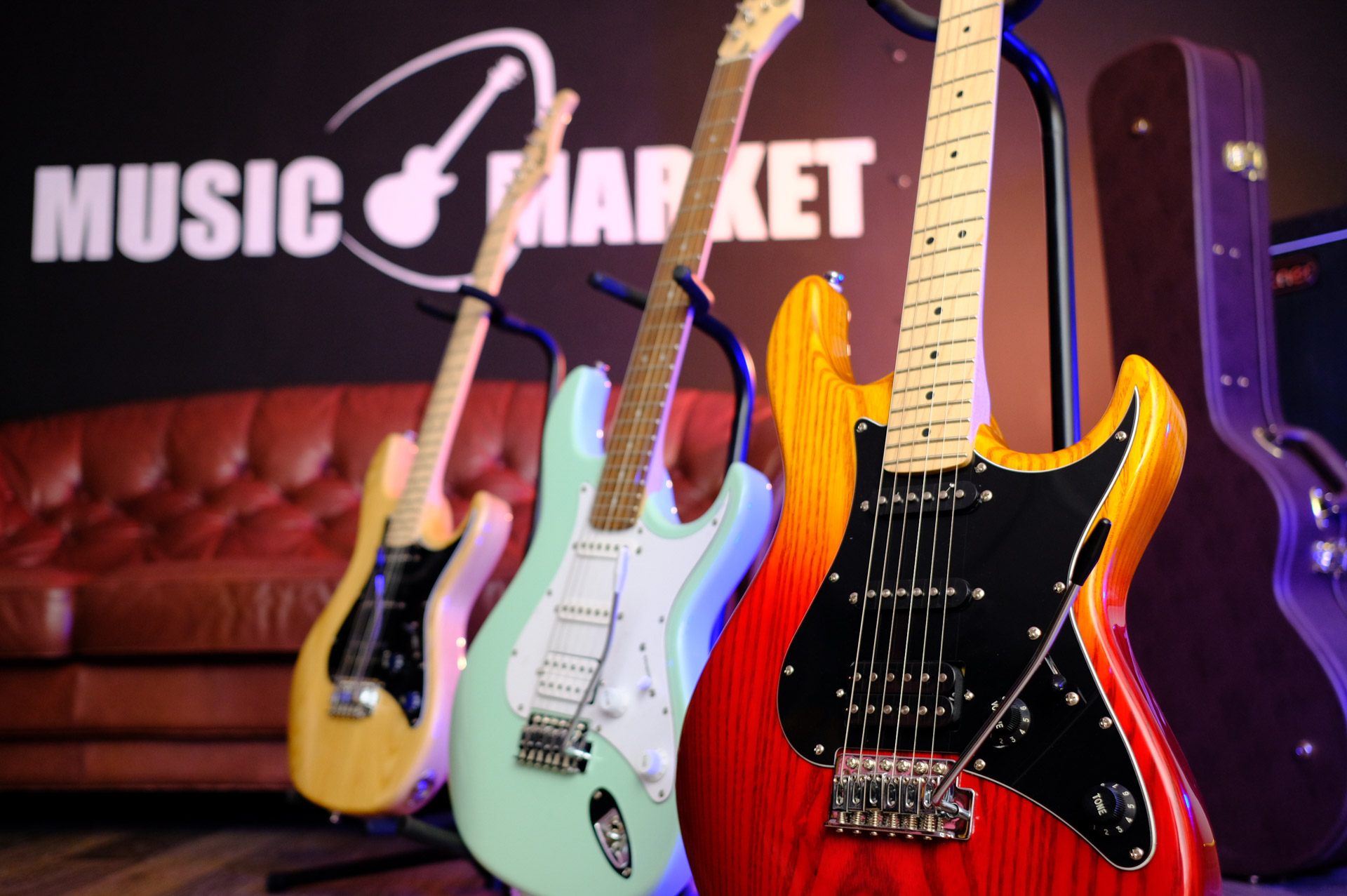 Электрогитара Fabio ST100 WH