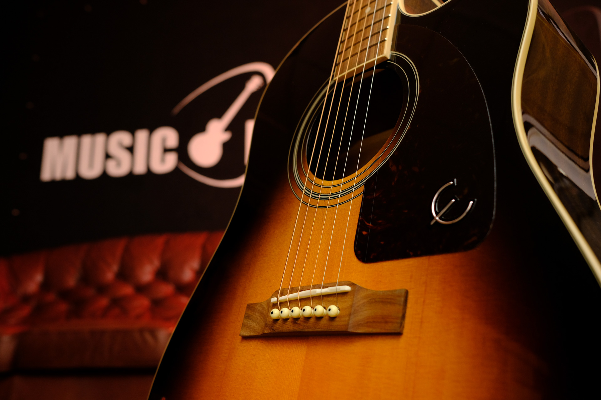 Акустическая гитара EPIPHONE AJ-220SCE Vintage Sunburst