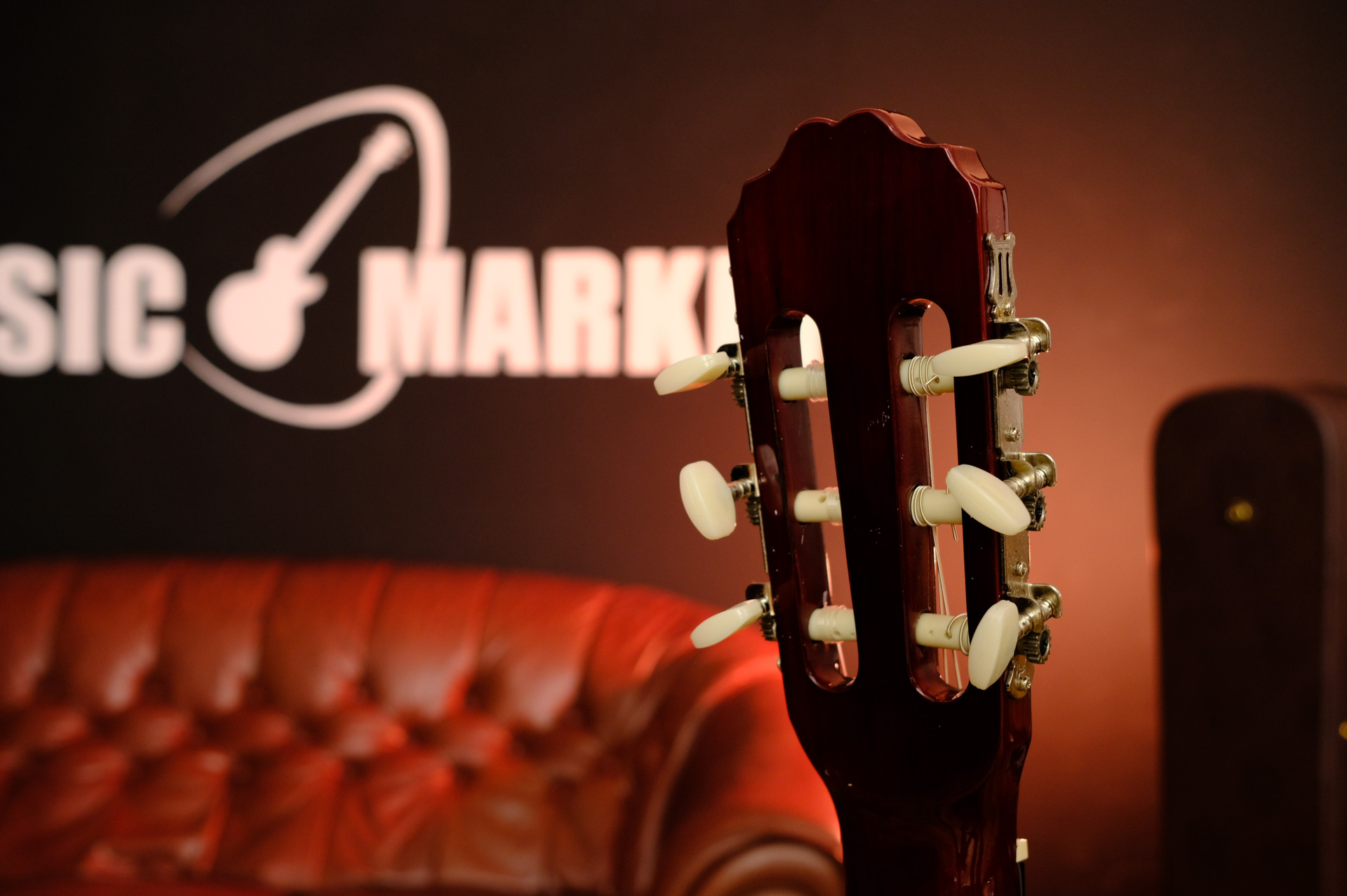 Акустическая гитара Fender Squier SA-150 Dreadnought NAT